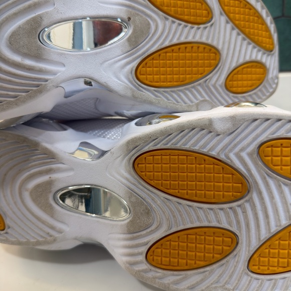 WORN TWICE - Nike NOCTA Glide Drake - Picture 9 of 10